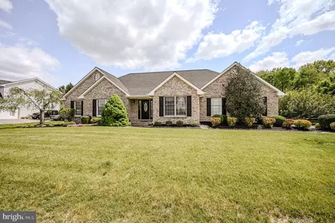 107 Megan Dr, Bear, DE 19701