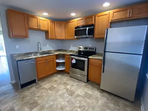 Kitchen - 53 Bradley Dr, Newark, DE 19702 photo 2 of 3