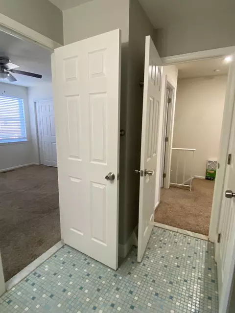 Entry Way - 53 Bradley Dr, Newark, DE 19702 photo 2 of 2