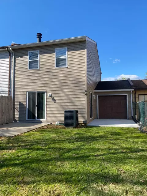 Exterior - 53 Bradley Dr, Newark, DE 19702 photo 2 of 4