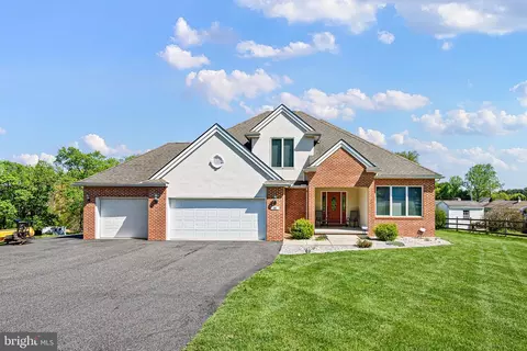 38 Drexel Dr, Newark, DE 19711