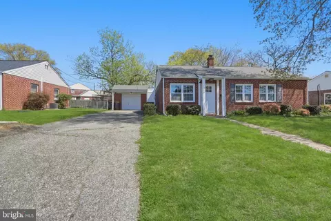 210 Bacon Ave, New Castle, DE 19720