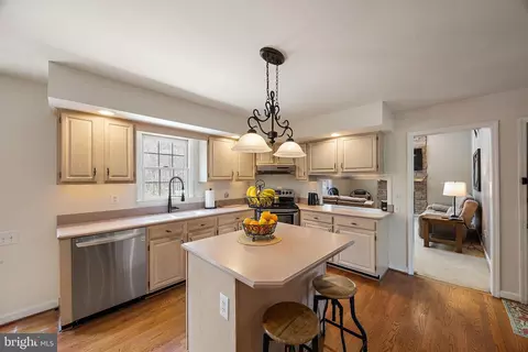 Kitchen - 418 Vanier Dr, Newark, DE 19711 photo 1 of 3