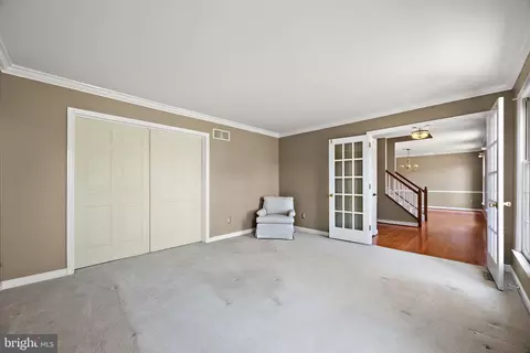 Living - 418 Vanier Dr, Newark, DE 19711 photo 2 of 5