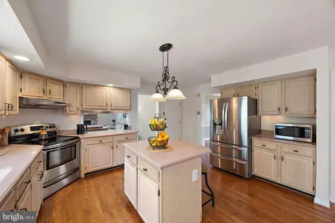 Kitchen - 418 Vanier Dr, Newark, DE 19711 photo 2 of 3
