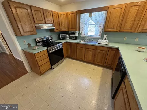 Kitchen - 174 Pine Tree Rd, Townsend, DE 19734 photo 1 of 6