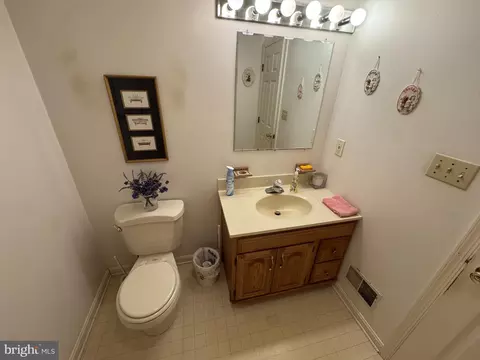 Bath - 174 Pine Tree Rd, Townsend, DE 19734 photo 3 of 6