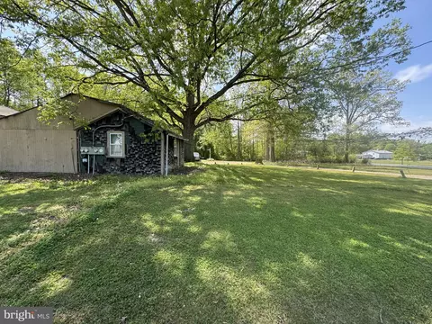 Exterior - 174 Pine Tree Rd, Townsend, DE 19734 photo 5 of 25