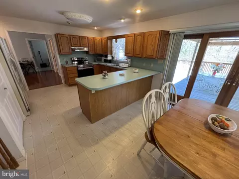 Kitchen - 174 Pine Tree Rd, Townsend, DE 19734 photo 4 of 6