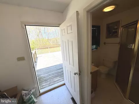 Entry Way - 174 Pine Tree Rd, Townsend, DE 19734 photo 2 of 5