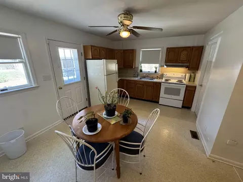 Kitchen - 174 Pine Tree Rd, Townsend, DE 19734 photo 6 of 6