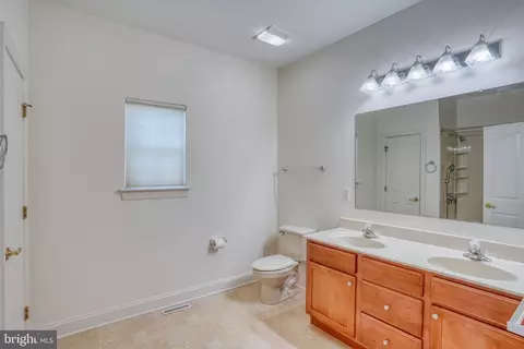 Bath - 29 Devalinder Dr, Newark, DE 19702 photo 1 of 2