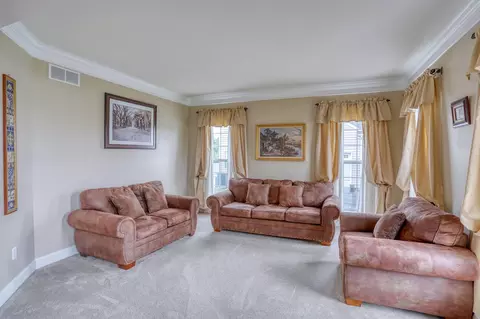 Living - 213 Loft St, Townsend, DE 19734 photo 1 of 5