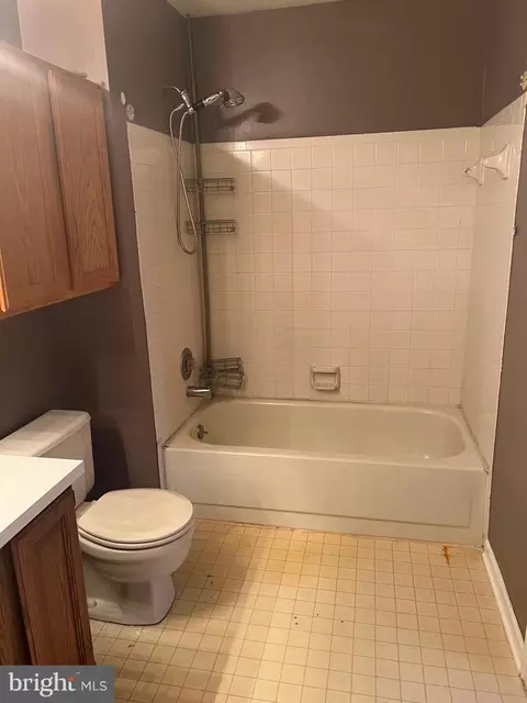 Bath - 409 Corato Ct, Bear, DE 19701 photo 1 of 2