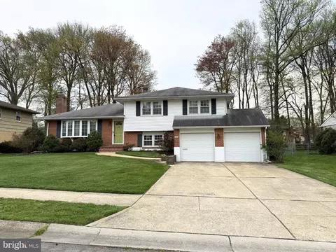 2410 Larchwood Rd, Wilmington, DE 19810