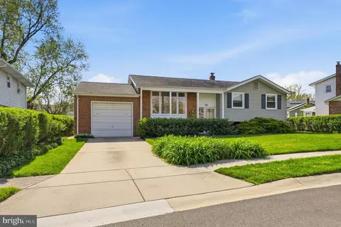 117 Larkspur Dr, Newark, DE 19711