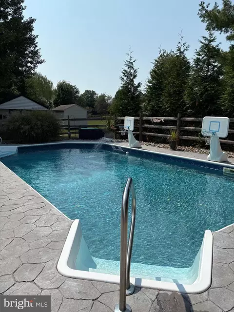 Exterior - 105 Pegasus Ct, Bear, DE 19701 photo 2 of 4