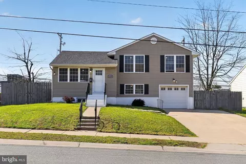 124 Karlyn Dr, New Castle, DE 19720