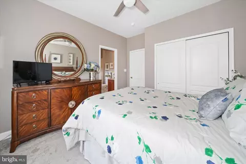 Bedroom - 33 Waterton Dr, Bear, DE 19701 photo 3 of 10