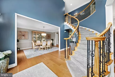 Entry Way - 33 Waterton Dr, Bear, DE 19701 photo 3 of 11