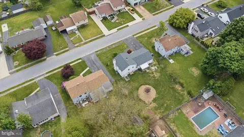 View/Area - 10 Darwin Rd, Newark, DE 19702 photo 1 of 12