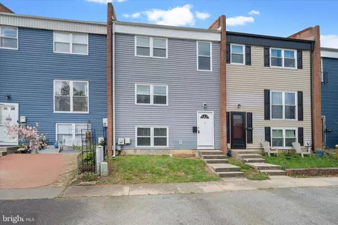 5 Farnsworth Rd, Newark, DE 19713