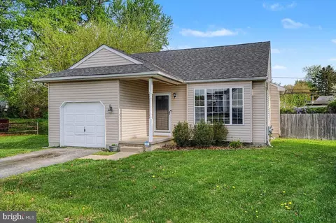 143 N Katrin Cir, New Castle, DE 19720
