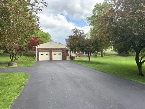 Exterior - 300 Suffolk Dr, Bear, DE 19701 photo 4 of 9