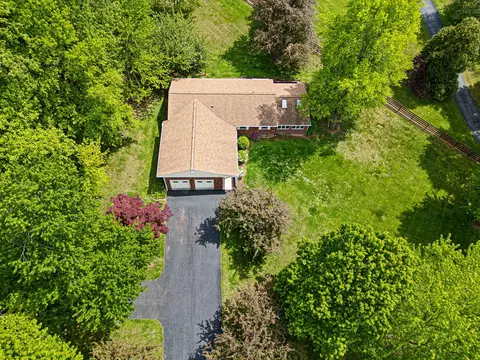 View/Area - 300 Suffolk Dr, Bear, DE 19701 photo 1 of 4