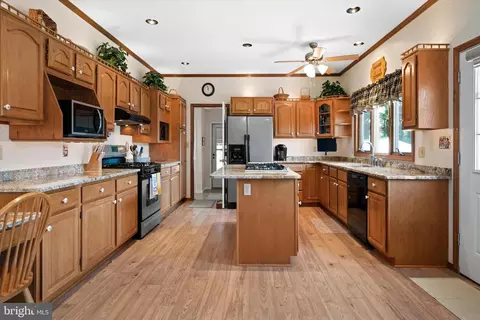 Kitchen - 703 Spinnaker St, Middletown, DE 19709 photo 2 of 4