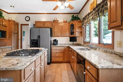 Kitchen - 703 Spinnaker St, Middletown, DE 19709 photo 3 of 4