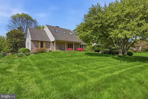 538 Penn Manor Dr, Newark, DE 19711