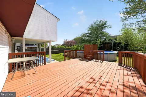 Exterior - 52 Castle Run Dr, Bear, DE 19701 photo 4 of 5