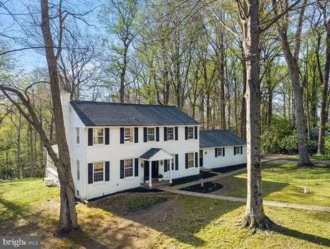 307 Center Hill Rd, Wilmington, DE 19807