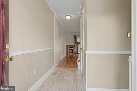 Entry Way - 607 5th St, Newark, DE 19711 photo 1 of 7