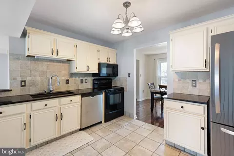 Kitchen - 10 Buchanan Cir, Newark, DE 19702 photo 1 of 1