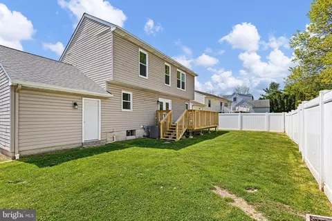 Exterior - 10 Buchanan Cir, Newark, DE 19702 photo 2 of 4