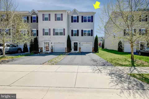 Exterior - 860 Lissicasey Loop, Middletown, DE 19709 photo 3 of 4