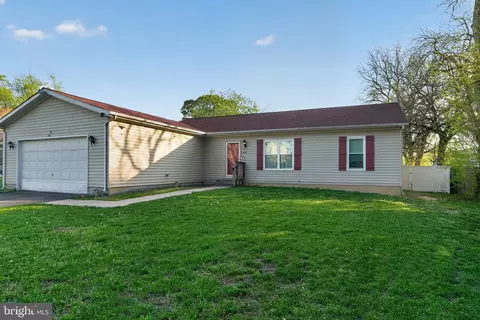 108 4th Ave, New Castle, DE 19720