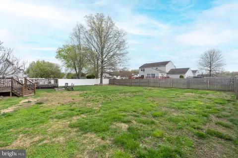 Exterior - 2 Rossiter Cir, Newark, DE 19702 photo 9 of 9