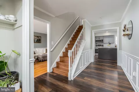 Entry Way - 2 Rossiter Cir, Newark, DE 19702 photo 1 of 3