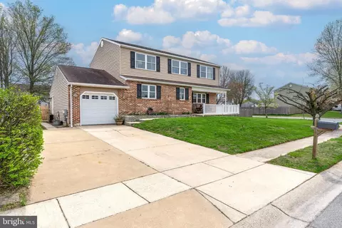 Exterior - 2 Rossiter Cir, Newark, DE 19702 photo 2 of 9