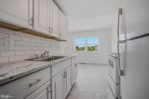 Kitchen - 206 Whitherspoon Ln, Newark, DE 19713 photo 1 of 1