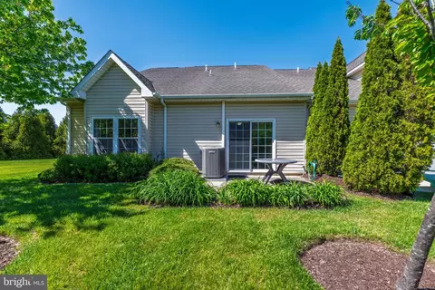 Exterior - 467 Sweetman Dr, Bear, DE 19701 photo 2 of 7