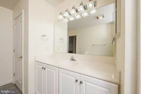 Entry Way - 467 Sweetman Dr, Bear, DE 19701 photo 5 of 5