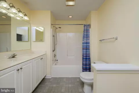 Bath - 467 Sweetman Dr, Bear, DE 19701 photo 1 of 1