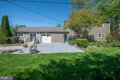 Exterior - 20 Vassar Dr, Newark, DE 19711 photo 7 of 7