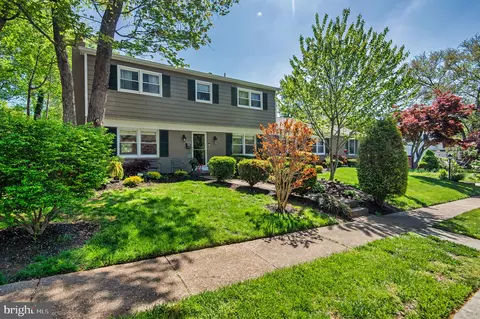Exterior - 20 Vassar Dr, Newark, DE 19711 photo 2 of 7