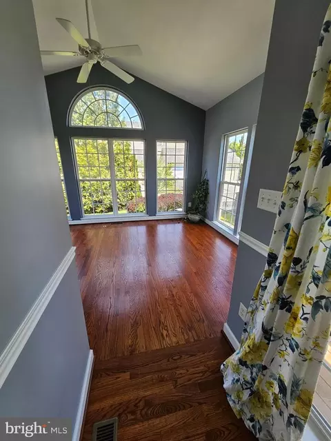Entry Way - 14 Meridian Blvd, Bear, DE 19701 photo 6 of 17