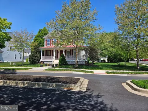 Exterior - 14 Meridian Blvd, Bear, DE 19701 photo 2 of 14